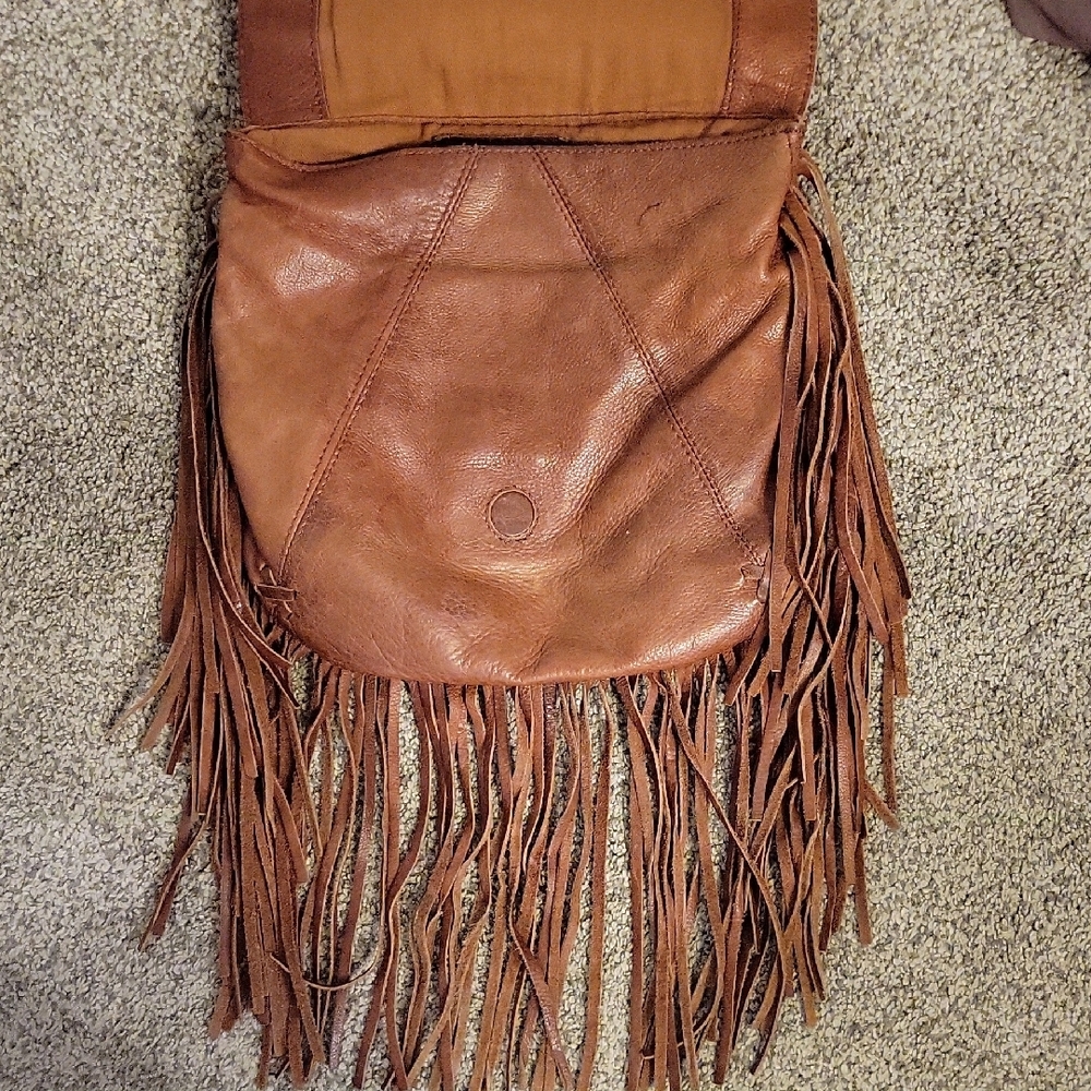 STS Ranchwear Tan Leather Crossbody with Fringe - Picture 7 of 12